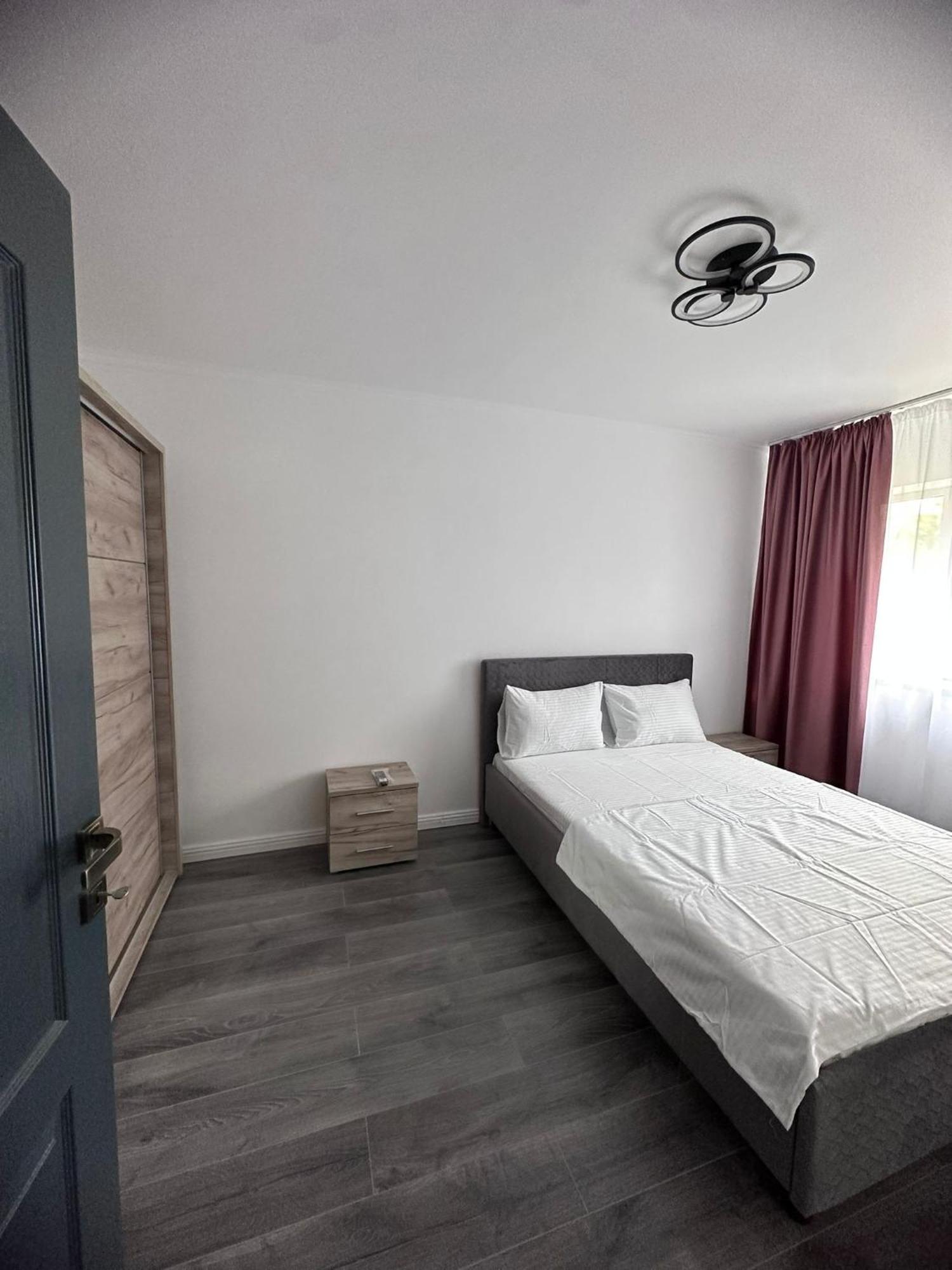 Apartament 3 Camere Trapezului Bukarest Exterior foto